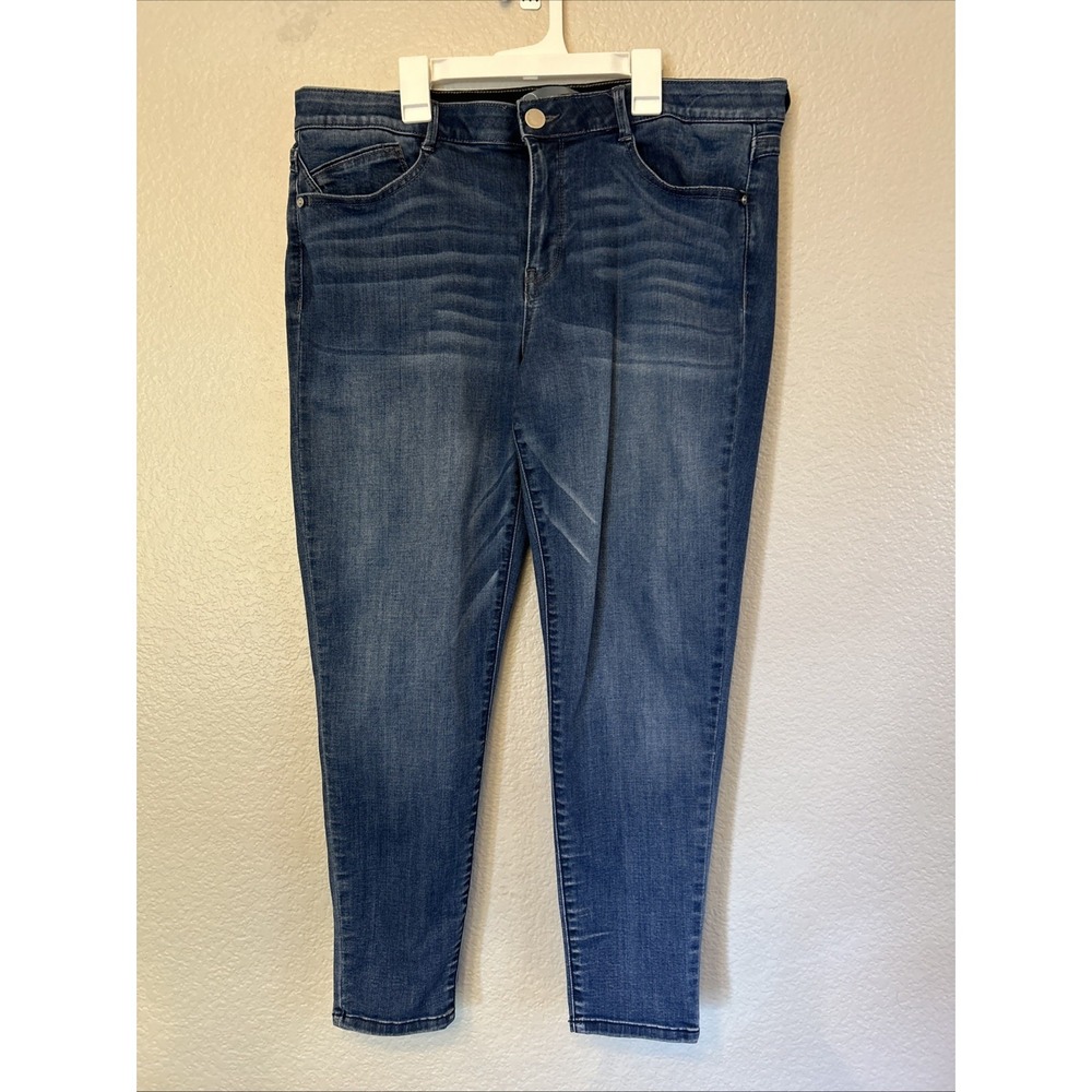 Wit & Wisdom Womens Size 16  Mid Rise Skinny Leg Jeans Medium Wash